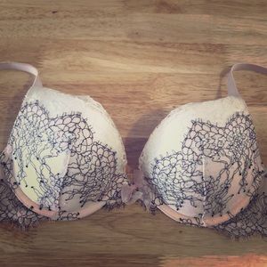 Dream Angels push up bra.